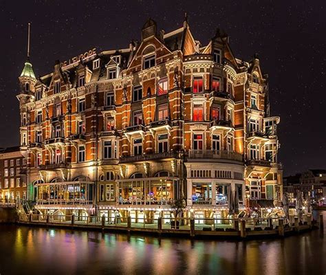 en iyi batı mavi kare otel amsterdam rezervasyonu